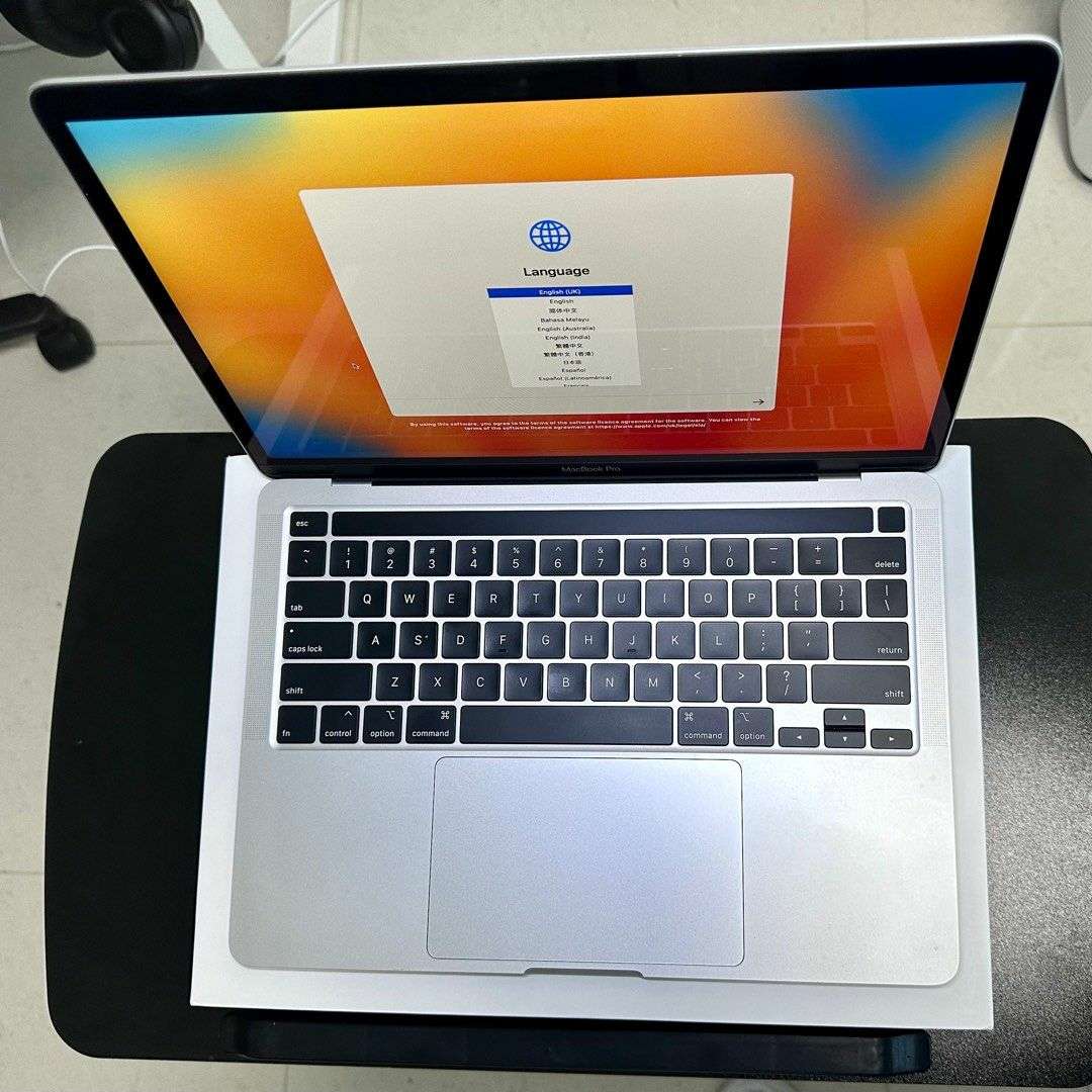 macbook-pr_16828172089Fv5ww.jpeg